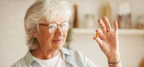 İleri Yaşlarda Takviye Kullanımı: Yaşlılıkta Vitamin Desteği Nasıl Olmalı?